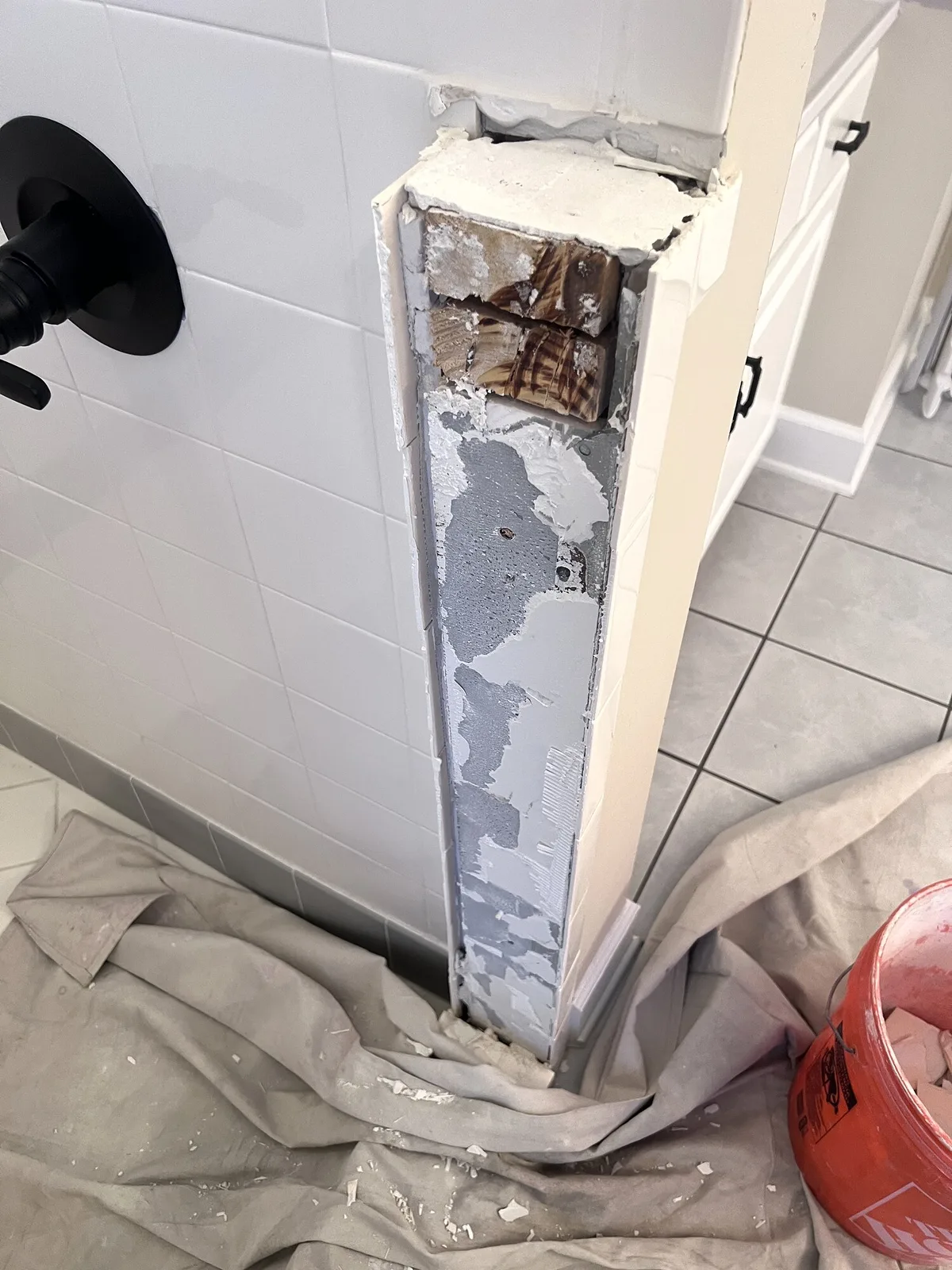 Shower entry opened for the threshold repair