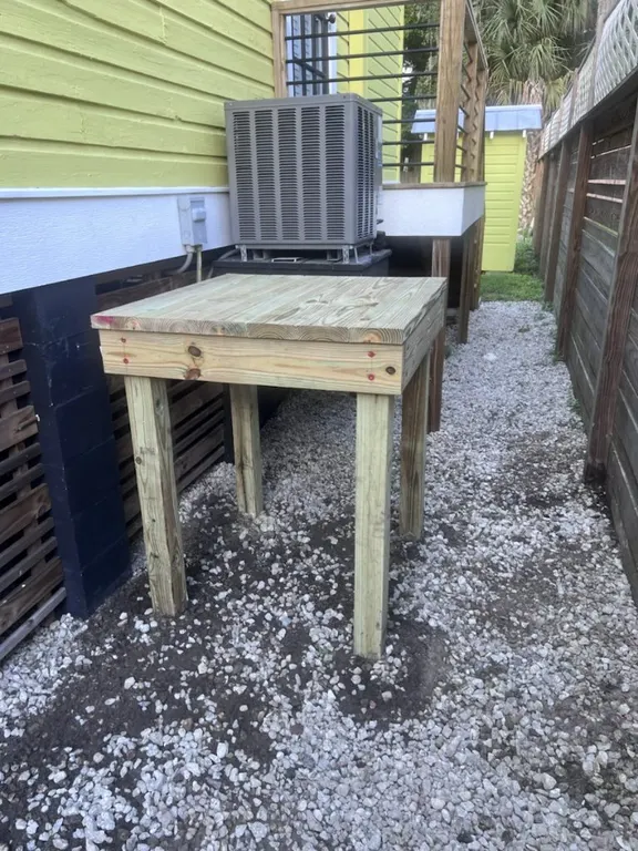 Exterior platform build in Jacksonville, FL by Heylo Home