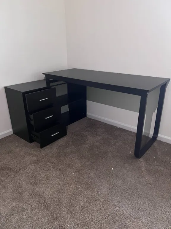 Ready-to-assemble furniture assembly in Jacksonville, FL by Heylo Home
