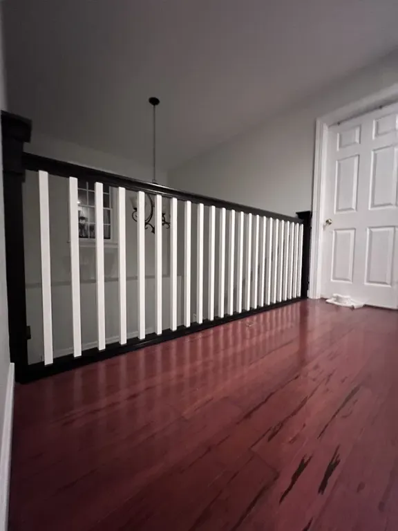 Stair handrail, newel posts, and balusters installed in Jacksonville